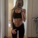 Laura, junge Frau von 20 Jahren Bild