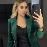 Vanessa, bildhübsche Frau von 25 Jahren. Bild