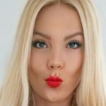 Hot-Tipp: Blond Liya, reife Lady von 43 Jahren.